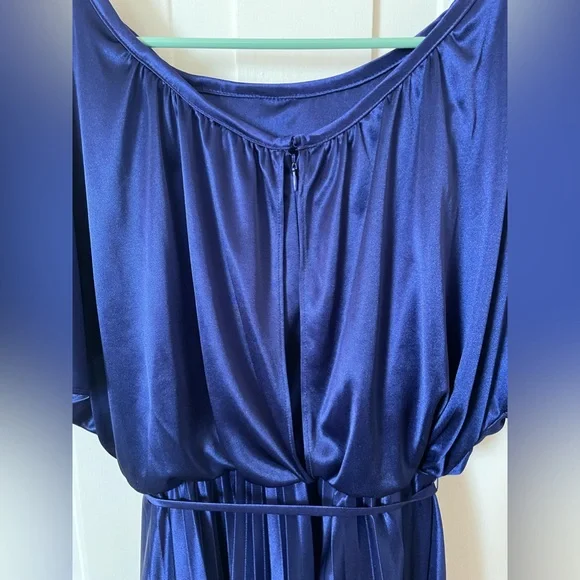 Dress Barn Blue Cape Sleeve Midi Dress Size 16 Shiny - Picture 9 of 9
